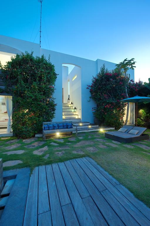 Elegant Villa Casabianca - Tropical Pool & Garden, Near Potato Head Beach Club! Seminyak  Exterior photo