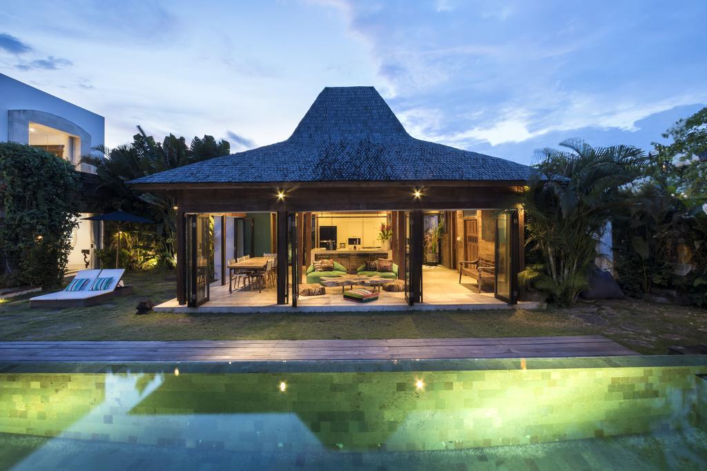 Elegant Villa Casabianca - Tropical Pool & Garden, Near Potato Head Beach Club! Seminyak  Exterior photo